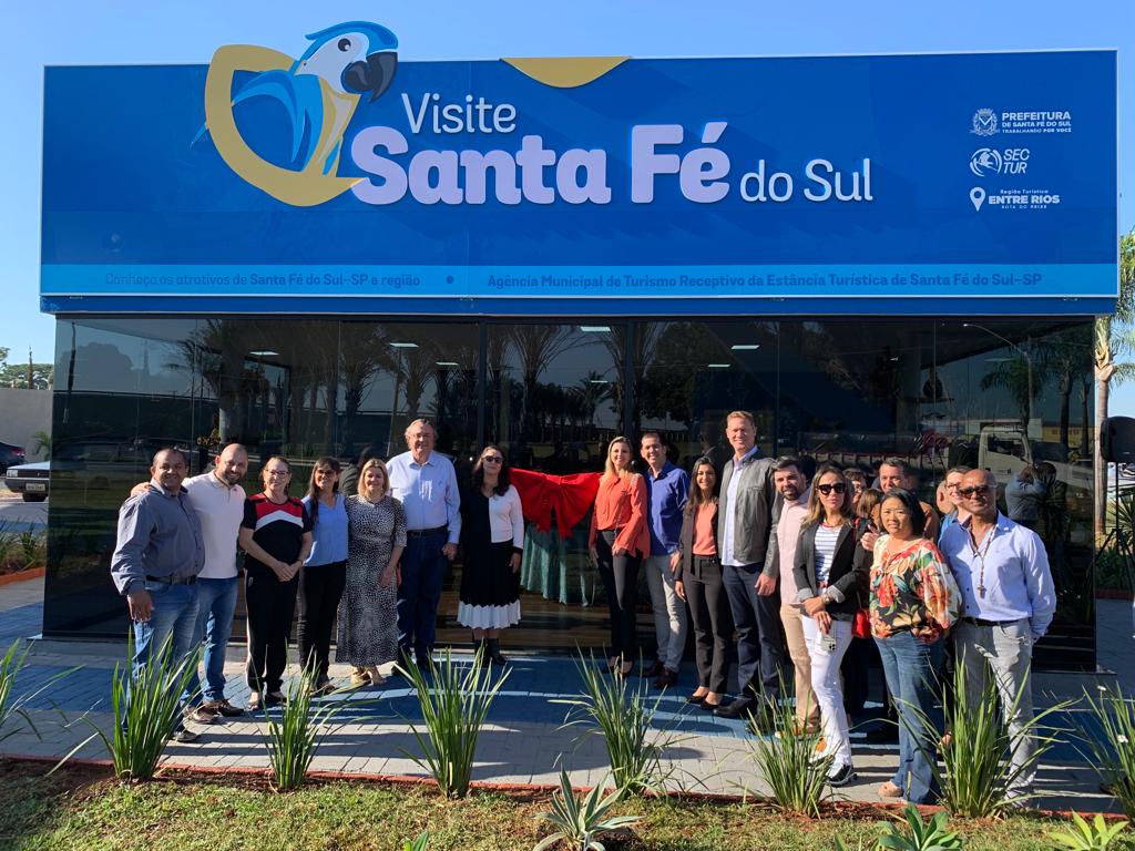 Após parceria com a prefeitura, Grandes Lagos Resort inaugura reforma da Agência Receptiva ao turista na entrada de Santa Fé do Sul