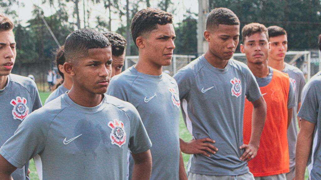 Departamento de Captação do Corinthians avalia atletas na Santa Fé Cup Brasil