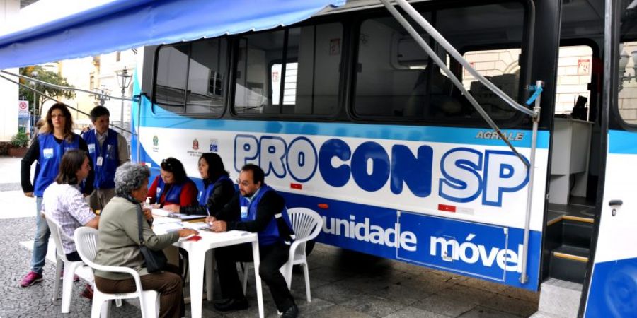 Dia do Consumidor: Procon-SP revela empresas com maior número de reclamações