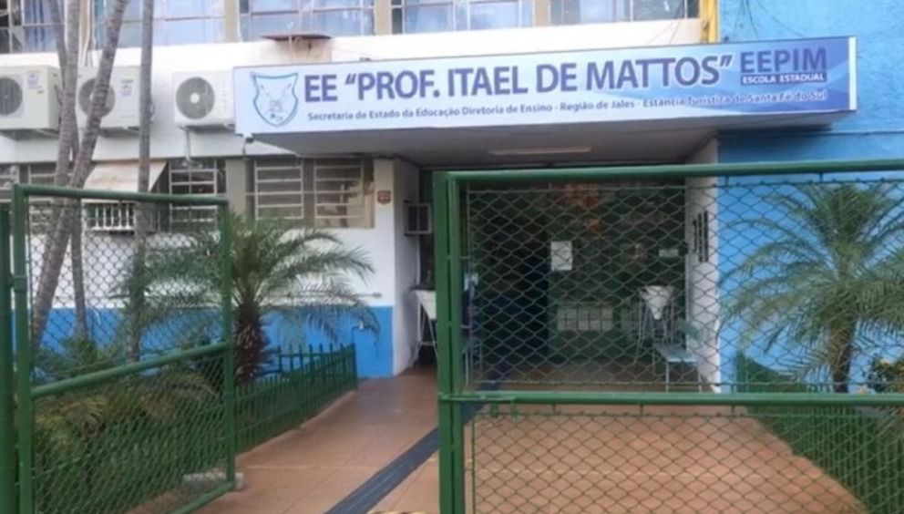 Secretaria da Educação de SP lança edital de concurso para professores trocarem de escola