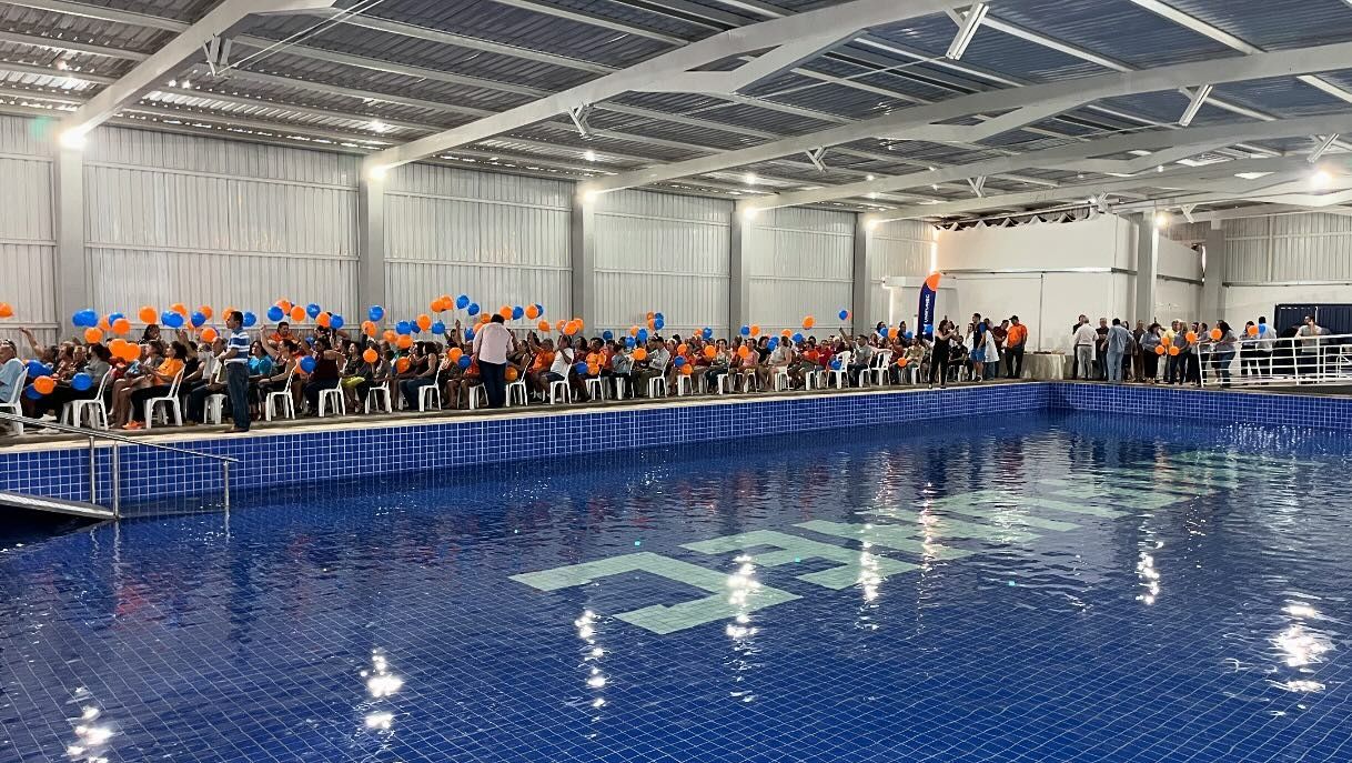 Nova piscina do Unifunec é entrega à população