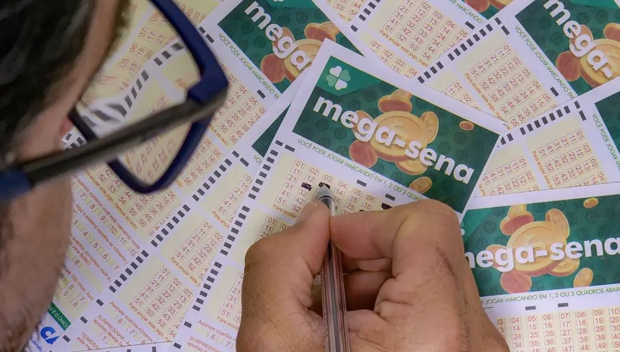 Mega-Sena: prêmio de R$ 53 milhões será sorteado neste sábado