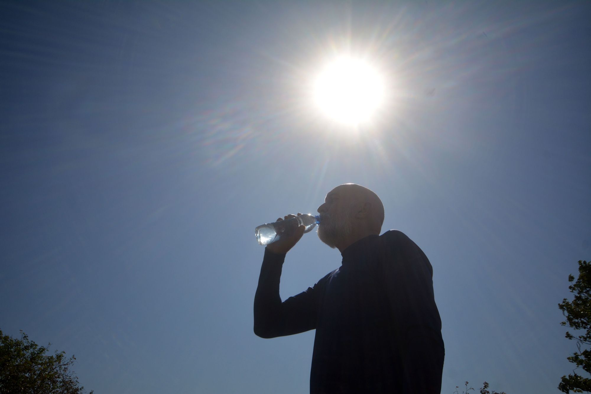 Onda de calor atinge Santa Fé do Sul e alerta vermelho é emitido devido ao calorão