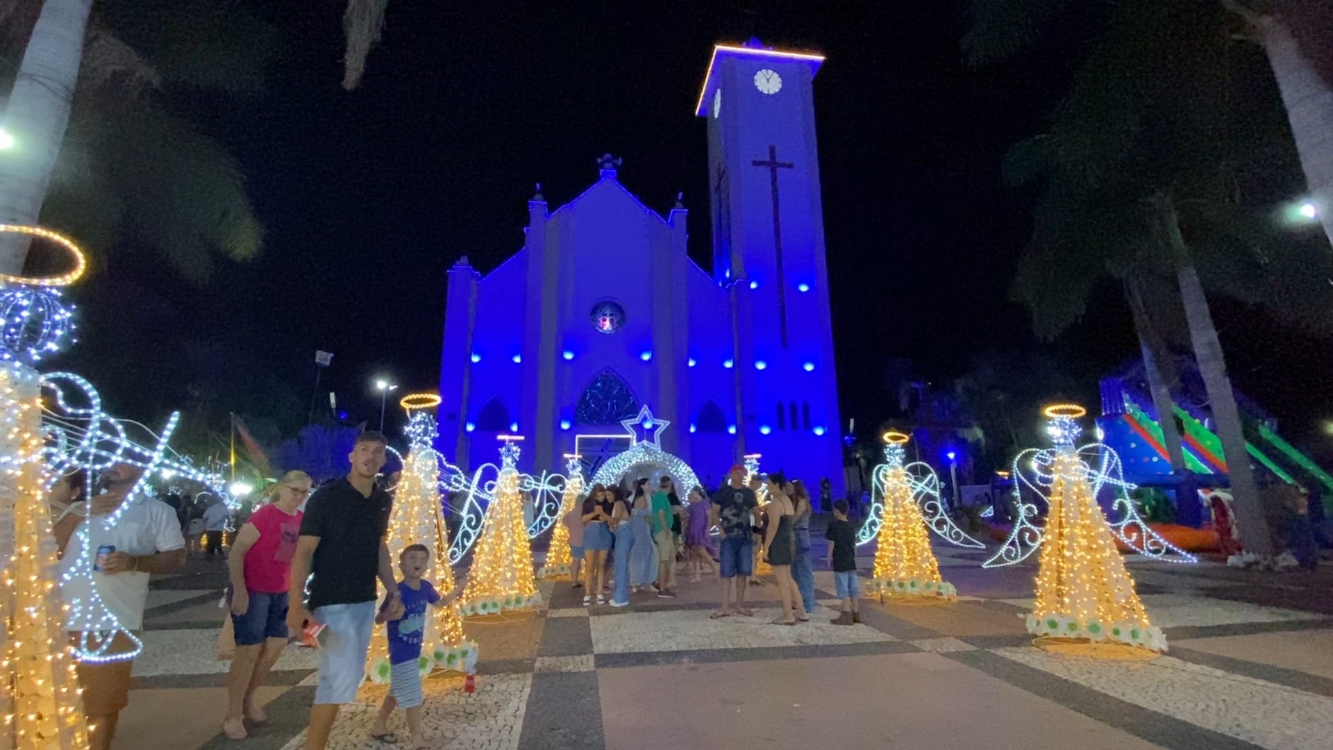 Comunidade católica se prepara para celebrações de Natal e Ano Novo