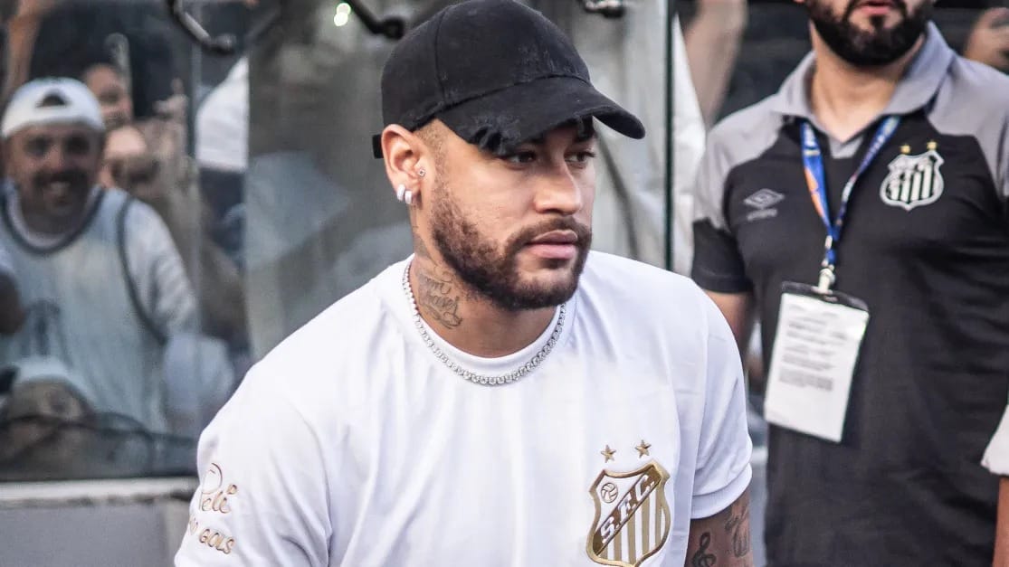 Neymar retorna ao Santos após passagem frustrada pelo Al-Hilal