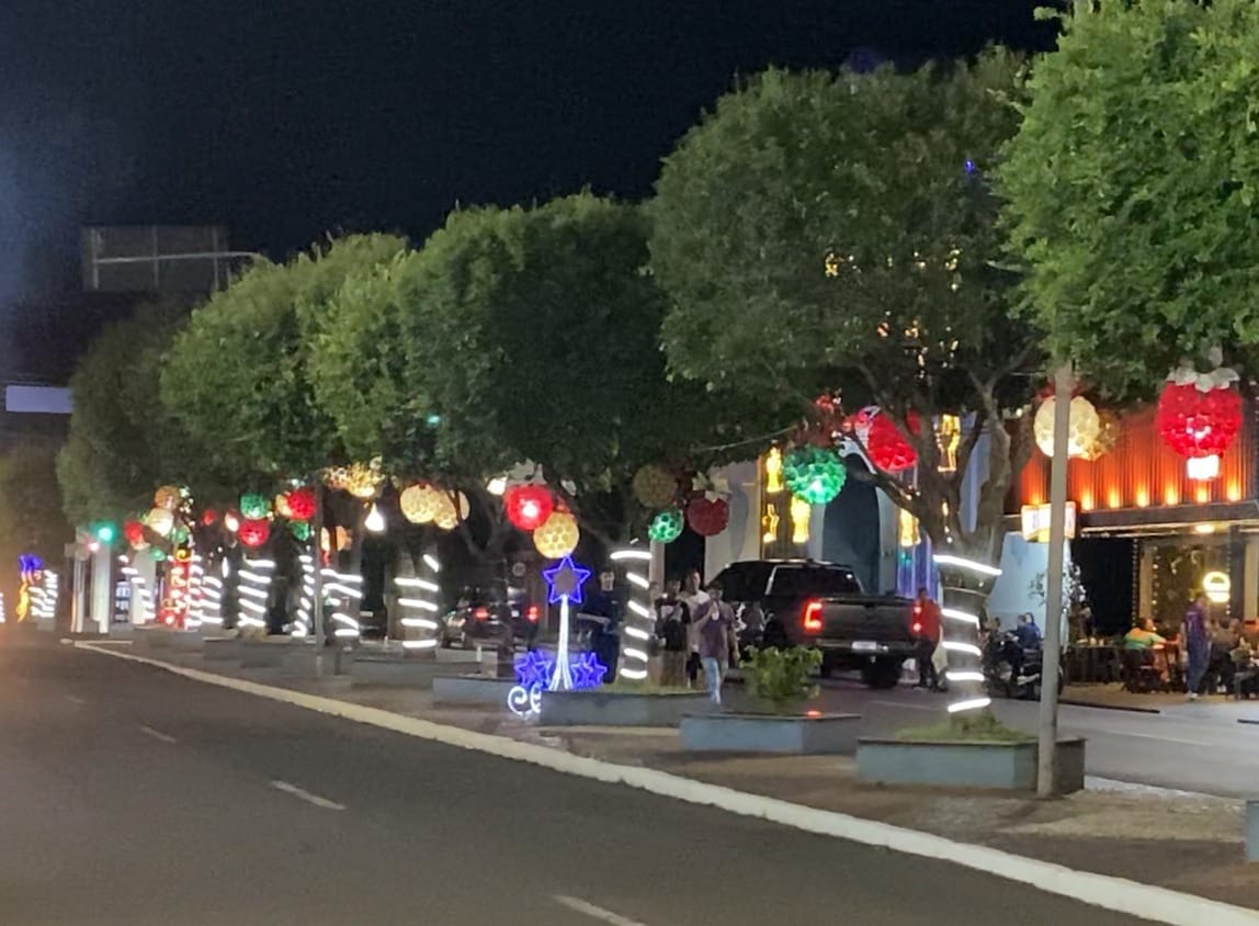 “Achei que podia”: Homem é preso após furtar decoração natalina em Santa Fé do Sul