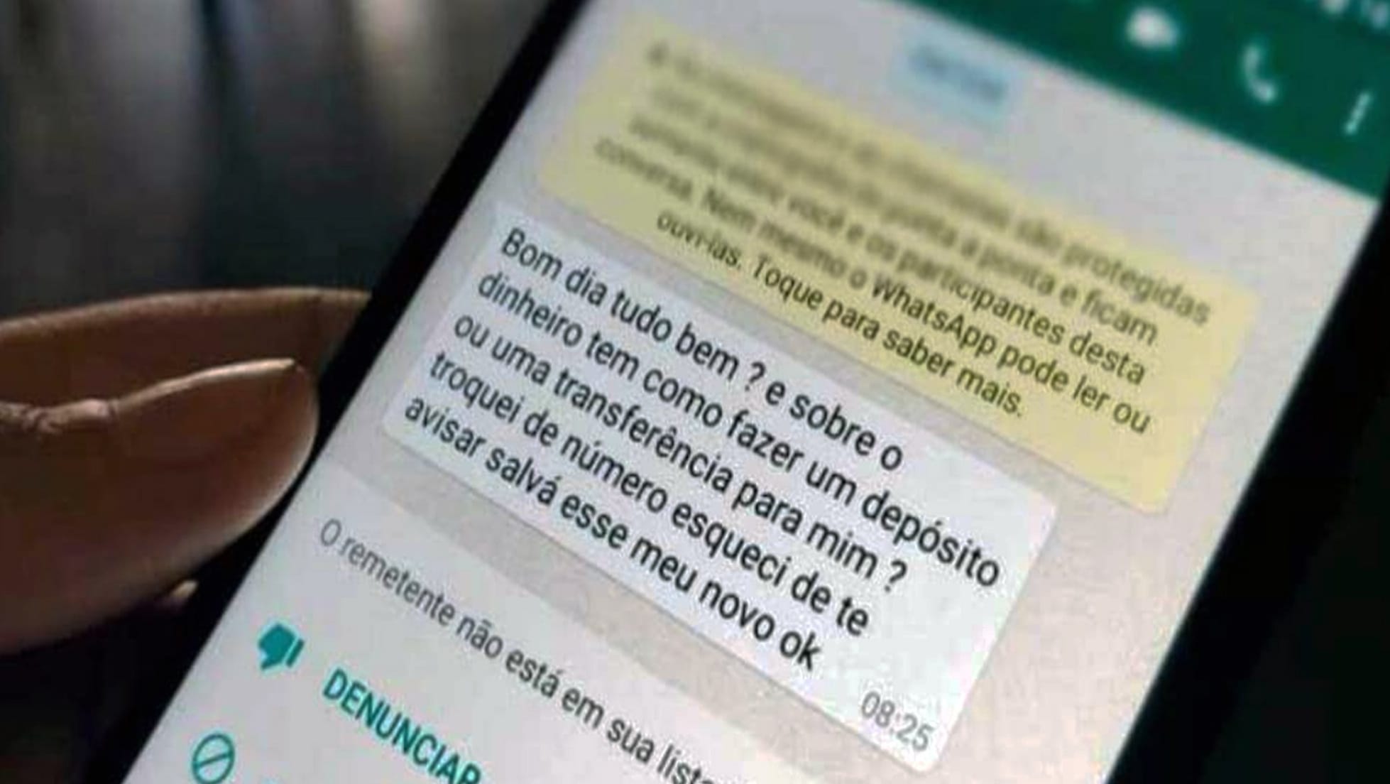 Golpe do Whatsapp: Mulher cai em estelionato ao achar que estava transferindo dinheiro para o filho