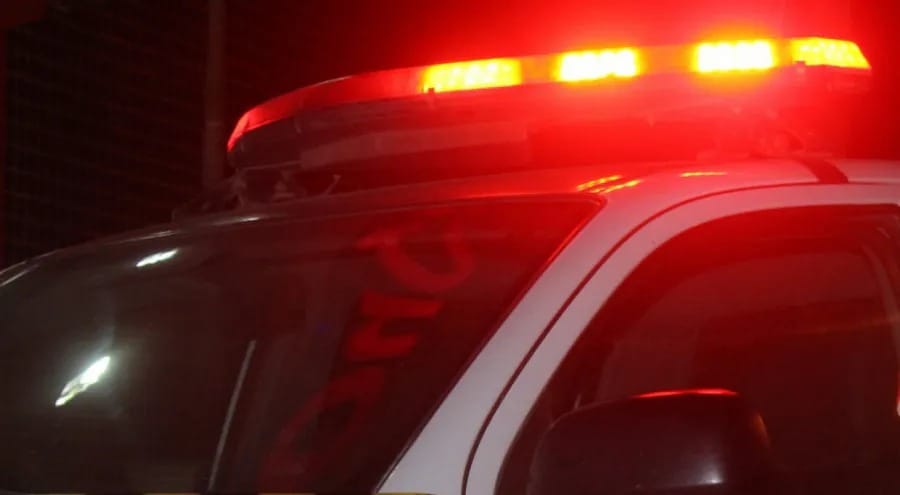 Mulher é presa por desacato durante festa na zona rural de Santa Rita d’Oeste