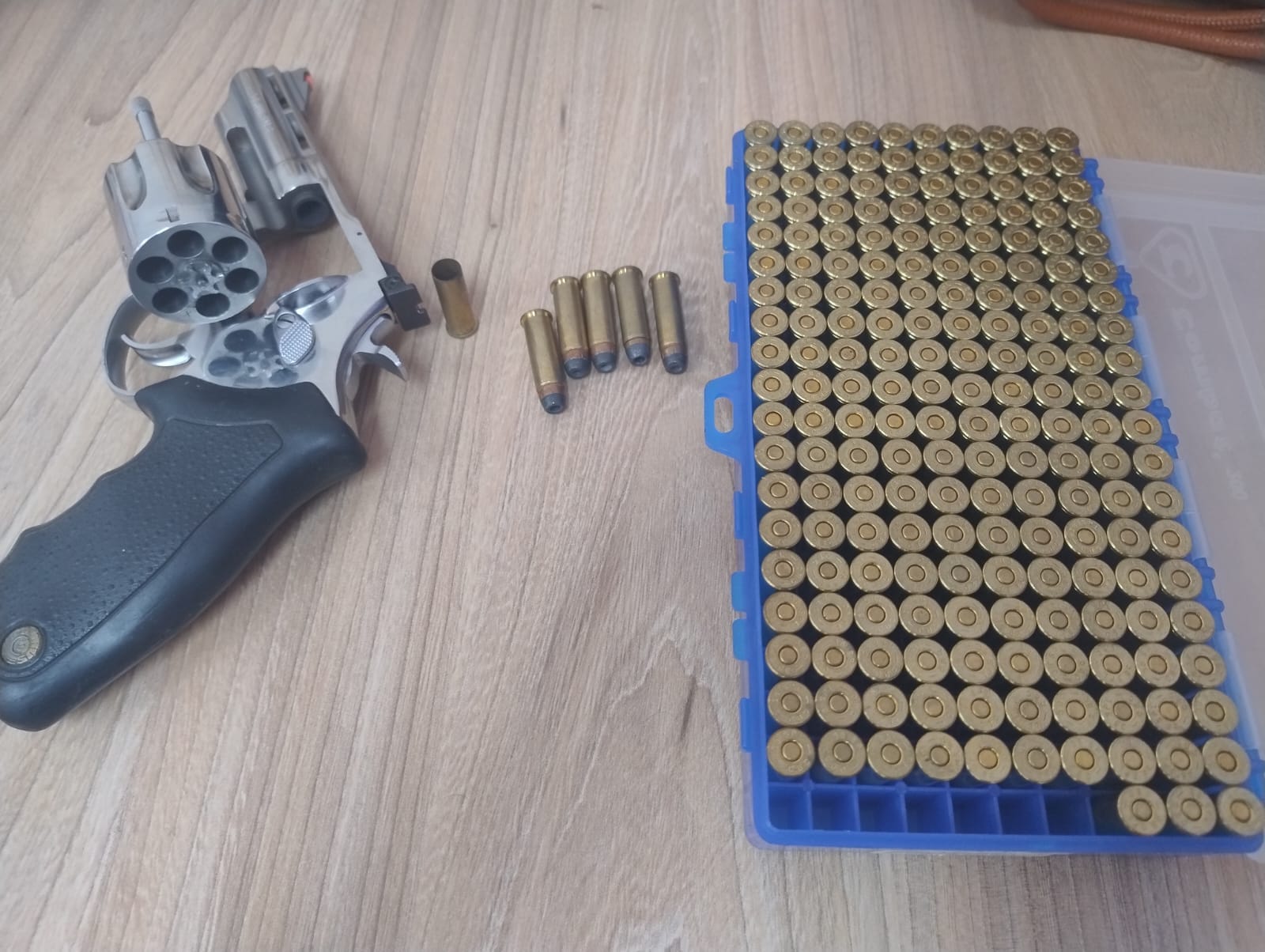 Polícia Civil apreende arma usada no feminicídio de jovem em Santa Fé do Sul