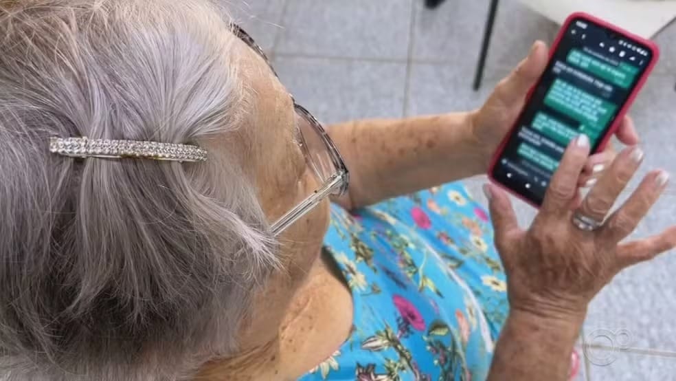 Idosa e filho perdem R$81 mil em golpe por telefone em São José do Rio Preto
