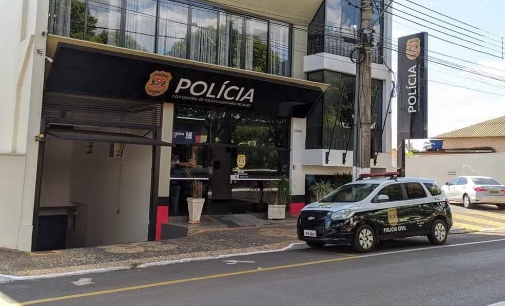 Assalto com reféns em Jales termina com quatro presos e bens recuperados