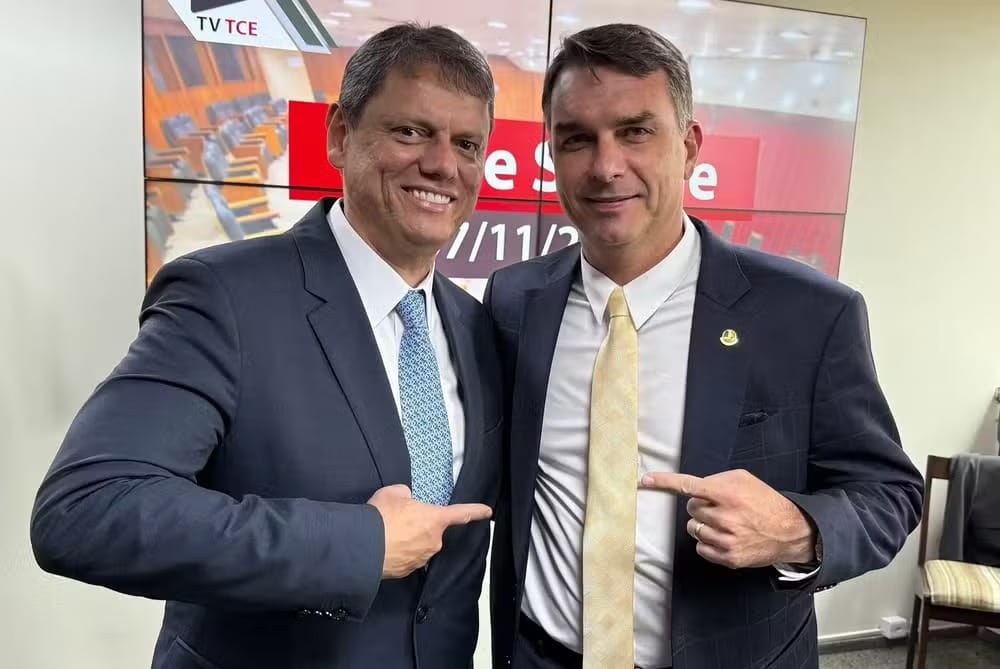Tarcísio diz que reeleição em São Paulo não representa submissão a Bolsonaro