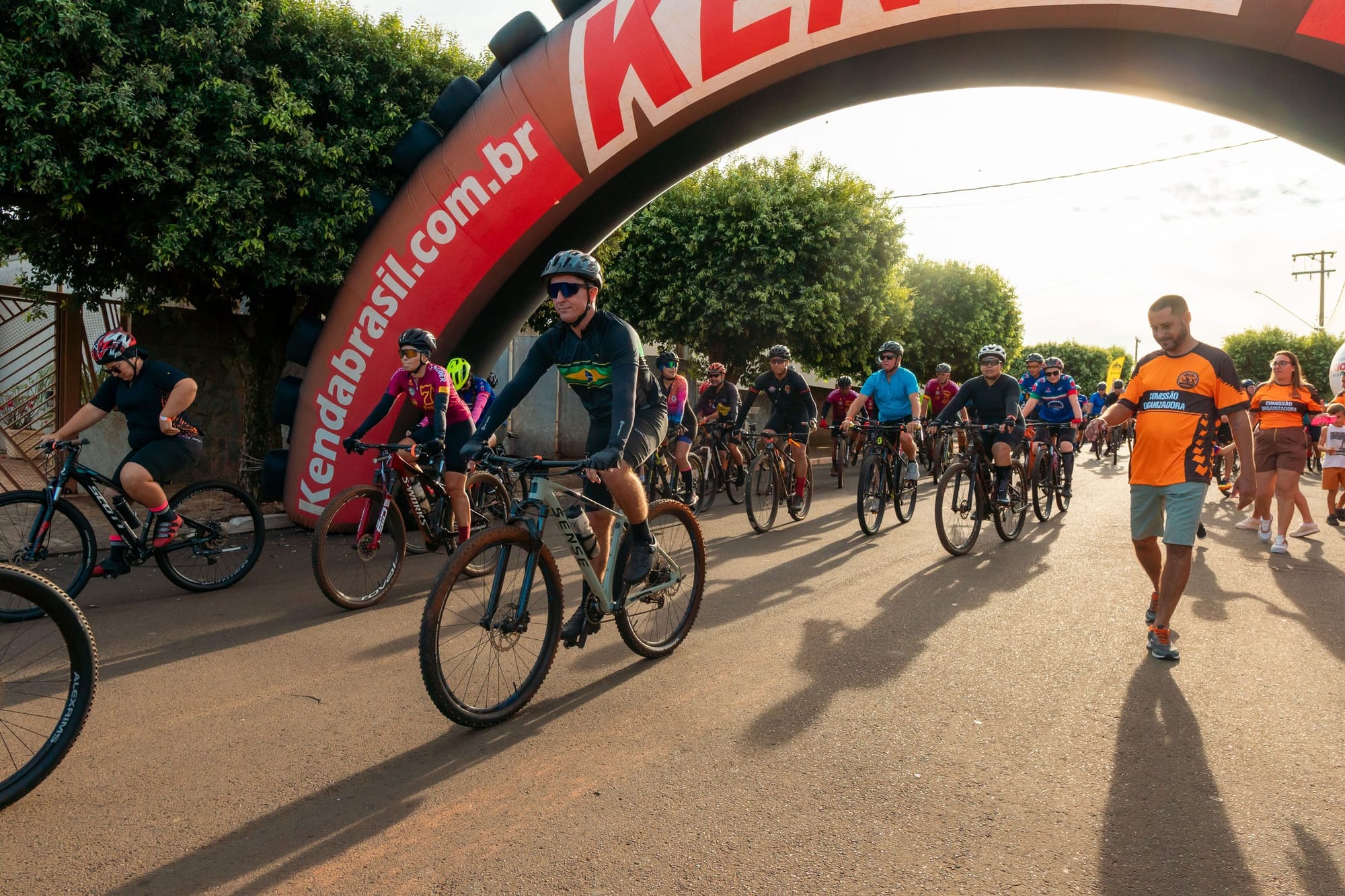 Pedal Solidário reúne ciclistas e marca inauguração de rota turística em Nova Canaã Paulista