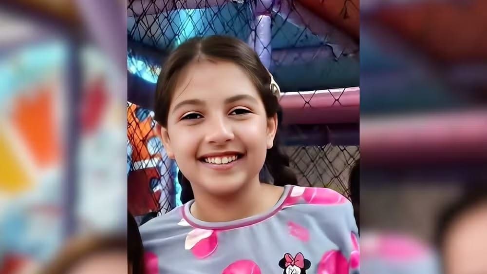 Menina de 12 anos morre após ter cabelo sugado por ralo de piscina no interior de SP