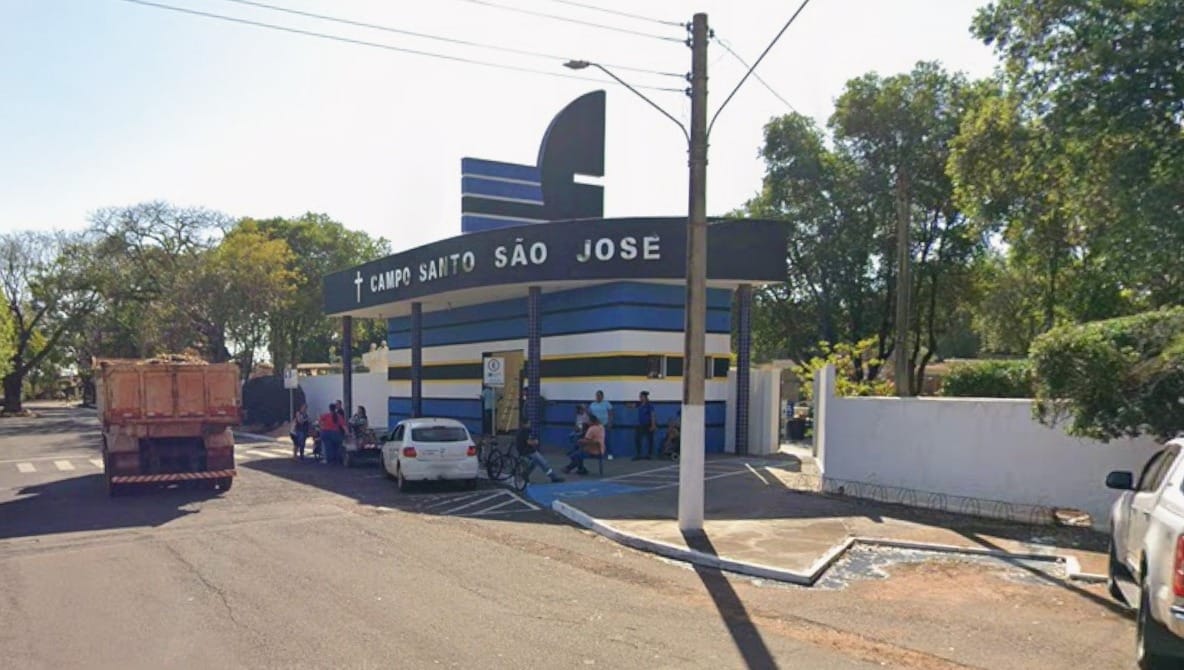 Servidores passam mal após tomar café em cemitério de Castilho