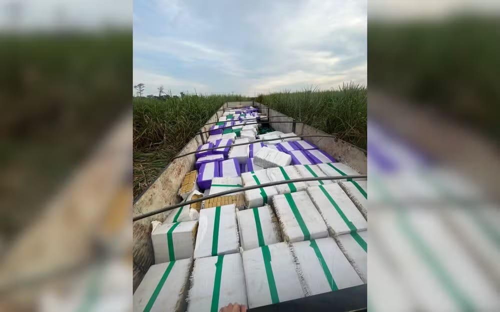 Polícia apreende carreta com 24 toneladas de maconha em Paulo de Faria