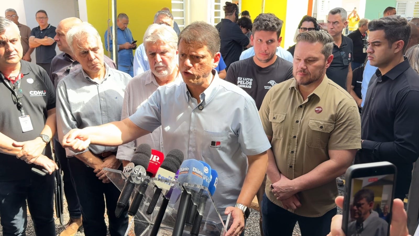 Em agenda em Votuporanga, Tarcísio considera medida dos EUA um avanço contra o crime ao classificar PCC e CV como terroristas