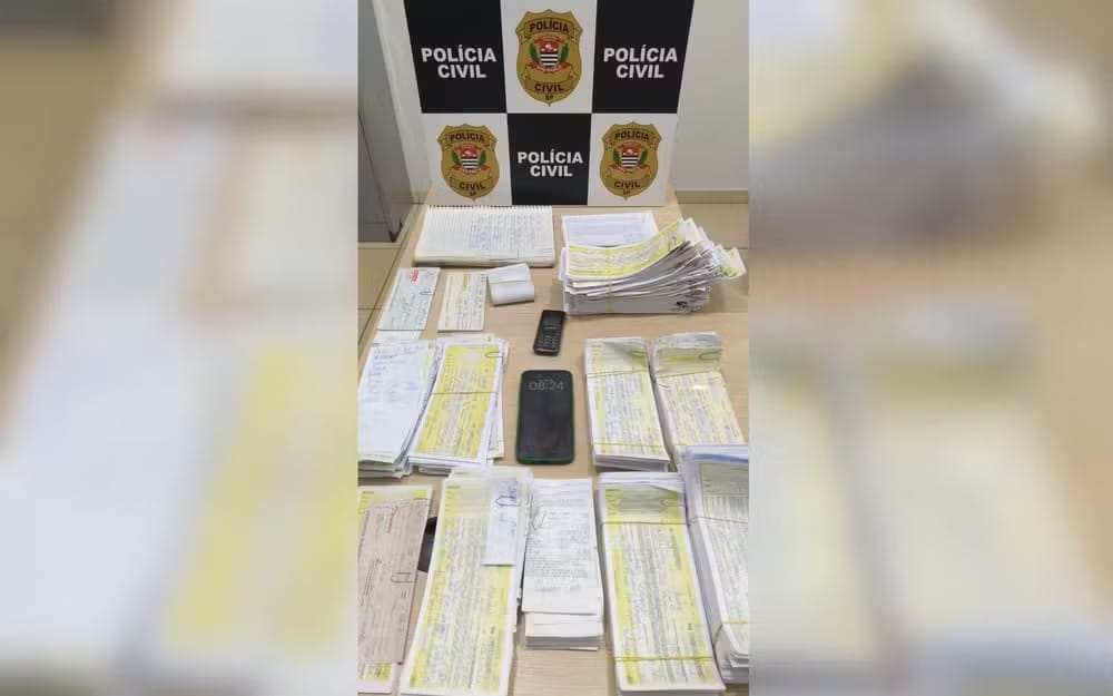 Polícia apreende celulares e documentos em operação contra agiotagem em Uchoa