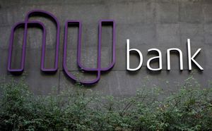 Nubank tem ação a US$ 9 em IPO e se torna banco mais valioso da América Latina