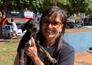 Vereadora de Santa Fé do Sul pede a volta de casamentos comunitários e cinema nas praças