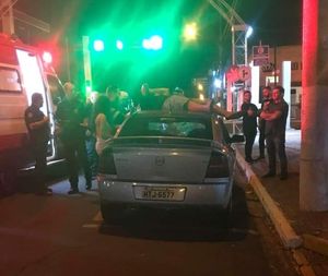Mulher atropela ciclista no centro de Santa Fé do Sul