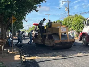 Com investimento de mais de R$ 400 mil, novas ruas são recapeadas em Santa Fé do Sul