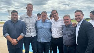 Prefeito de Santa Fé do Sul analisa possibilidade de mudar para o Republicanos, partido do governador de SP