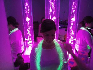 APAE de Santa Fé do Sul inicia atendimento em sala multissensorial Snoezelen e já obtém bons resultados com alunos