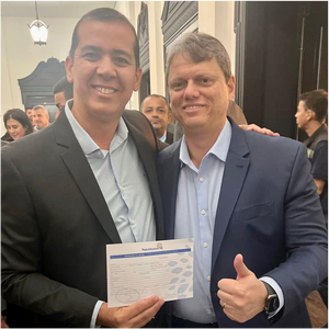Prefeito de Santa Fé do Sul se filia ao Republicanos, partido do governador de SP