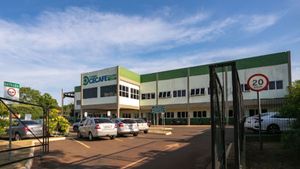 Colégio Cecafe COC completa 35 anos em Santa Fé do Sul