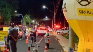 Estado de SP realiza operação com bafômetro em comemoração a Semana Nacional do Trânsito