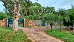 Oito pessoas ficam feridas em incêndio em clínica de reabilitação