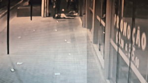 Mulher é agredida e estrangulada enquanto dormia na rua em Andradina; vídeo