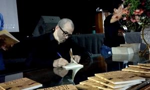 “Humano Que Toca o Humano”: Padre Eduardo Lima lança primeiro livro em Santa Fé do Sul