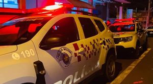 Dupla é surpreendida com drogas em ação policial e acaba atrás das grades