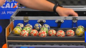 Nenhum apostador leva prêmio e Mega-Sena acumula em R$ 6 milhões