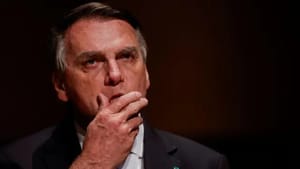 PF indicia Bolsonaro e mais 36 por tentativa de golpe de Estado