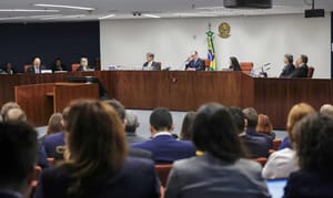Por unanimidade, Primeira Turma do STF torna Jair Bolsonaro réu por tentativa de golpe de Estado