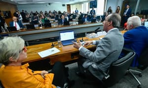 Proposta de emenda para acabar com reeleição avança no Senado
