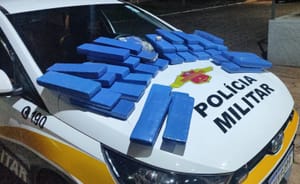 Casal é preso em flagrante transportando mais 33 quilos de maconha na Rodovia Euclides da Cunha, em Jales