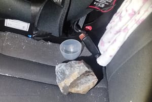 Pedra atravessa para-brisa e mata morador de Santa Fé do Sul na SP-463