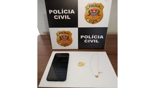 Polícia Civil cumpre mandado e investiga namorada de suspeito por receptação de joias roubadas em Santa Fé do Sul
