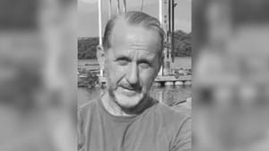 Corpo de servidor público morto em Santa Fé do Sul é sepultado; Gláucio Cicigliano foi encontrado dentro do carro com três ferimentos no abdômen