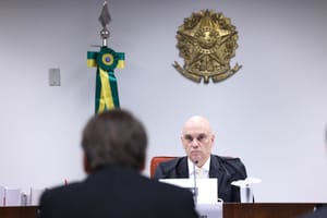 STF abre julgamento histórico sobre atos de 8 de janeiro com sessões marcadas para setembro