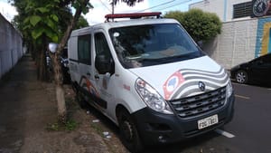 Moradora de Rubinéia pega “carona” em ambulância para UPA de Santa Fé do Sul e vai para praça