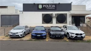 Operação apreende veículos de luxo e alvo é esquema de emplacamento irregular em Fernandópolis