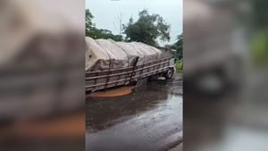 Asfalto cede após chuva intensa e caminhão fica preso em rua de Votuporanga