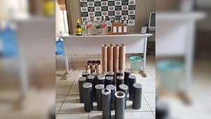 Polícia apreende bebidas suspeitas de falsificação e fogos indoor em Santa Salete
