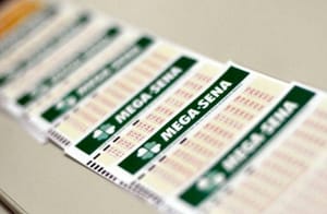 Mega-Sena acumula e prêmio chega a R$ 130 milhões