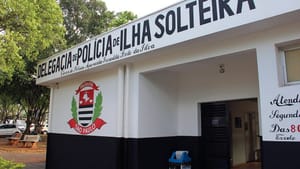 Homem é preso após esfaquear jovem durante confusão em bar de Ilha Solteira